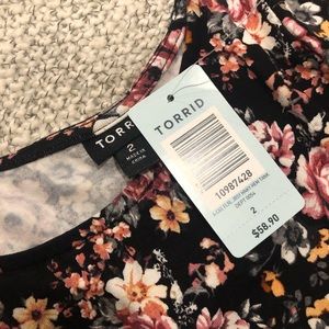 torrid Dresses - Torrid Floral Handkerchief Cut Dress torrid Dresses - Torrid Floral Handkerchief Cut Dress